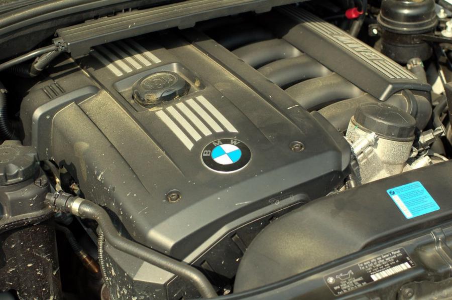  BMW 128i Convertible 2008 года  (фото 15 из 32)